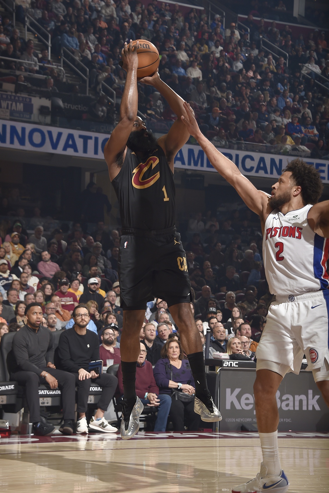 张佳玮：哈登没坎宁安好但能操作活塞防守 骑士未必更强但更完整