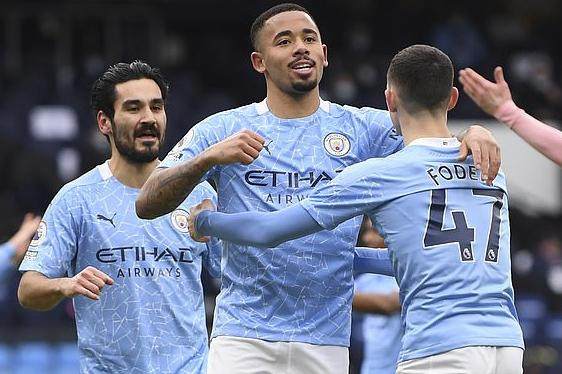 1612088525440066779.jpg 38671962-0-image-a-1_1612022786760.jpg